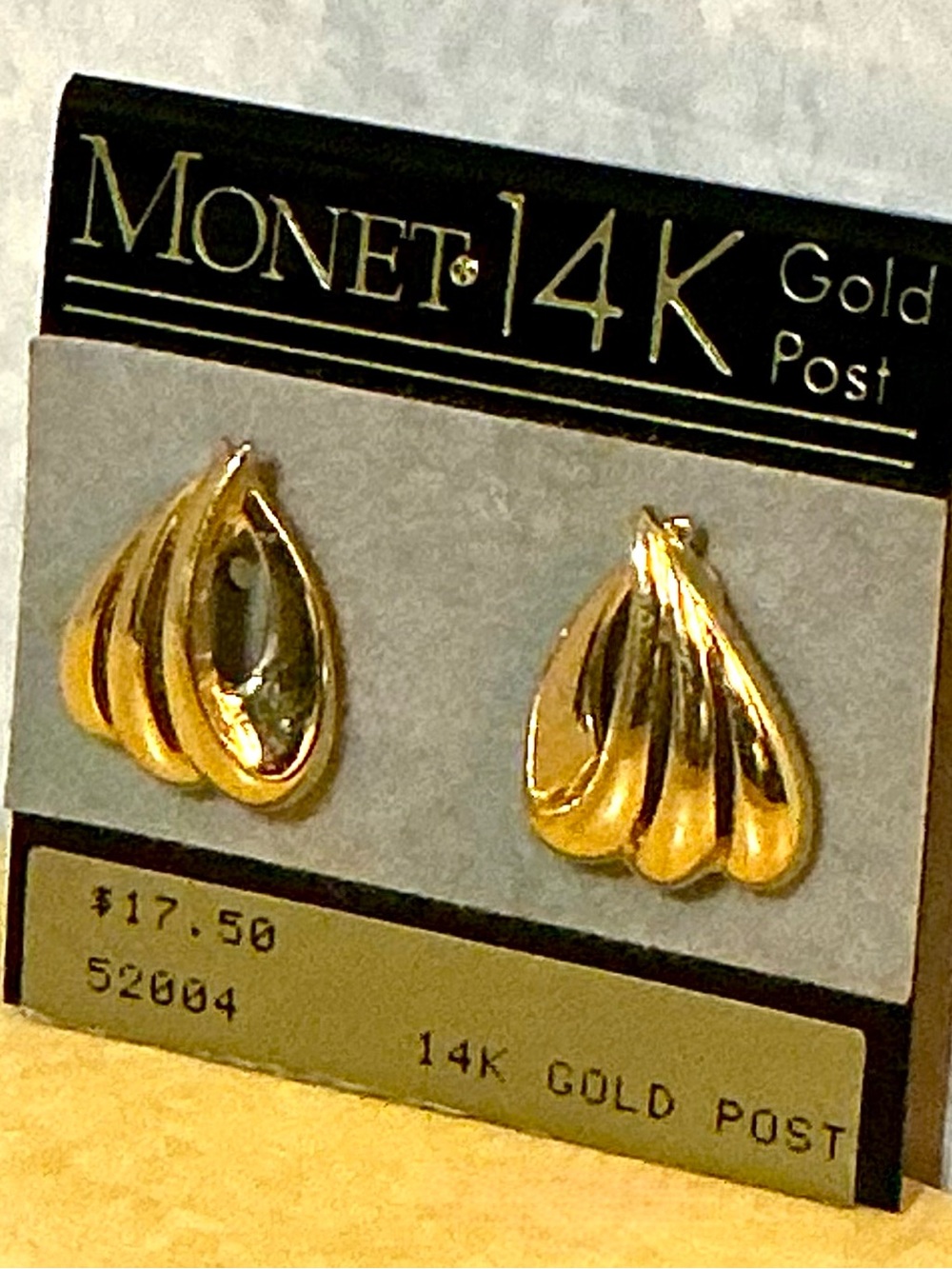 Vintage MONET Earrings Scalloped Gold Tone Fashion 14K Gold Posts on Card 1980s